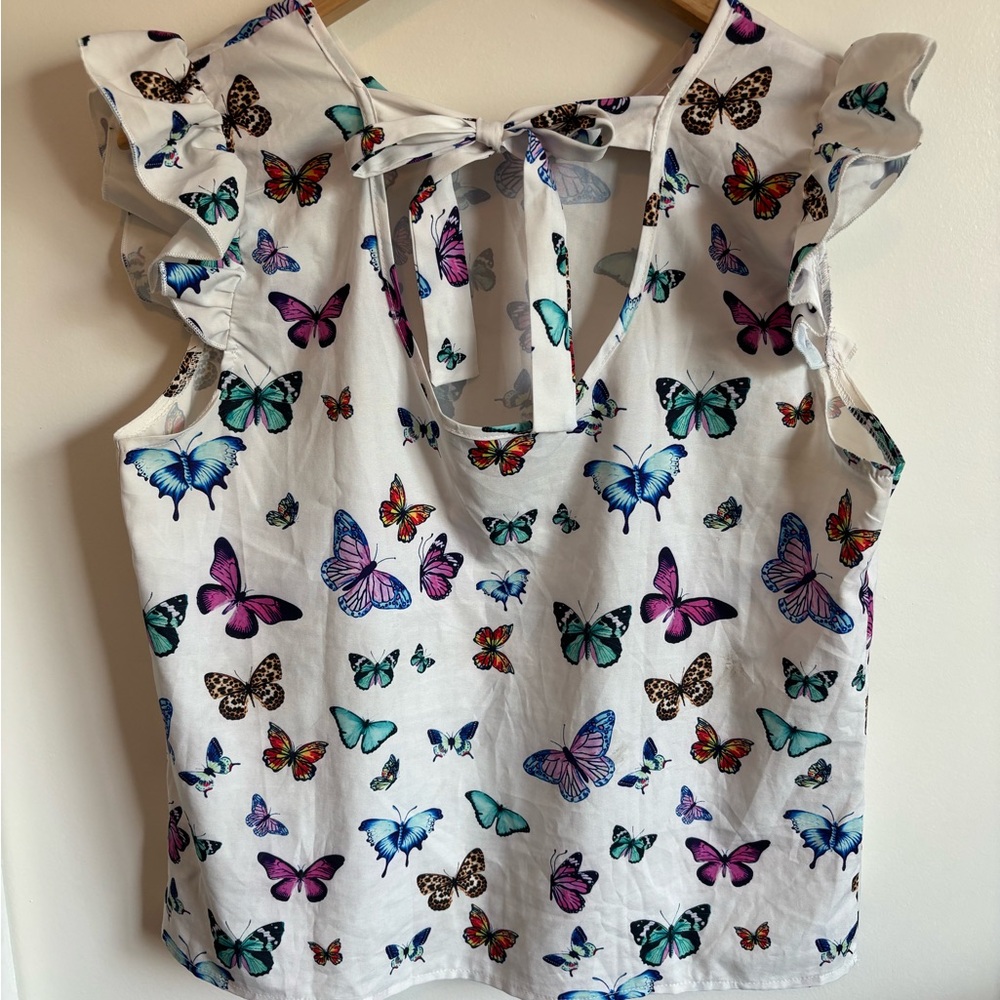 Bundle!! 4 Colorful Patterned Tops Collection - Picture 4 of 15